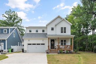 2135 Blazing Trail Dr, Apex, NC 27502