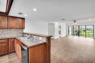 1701 Presidential Way Unit 2010, West Palm Beach, FL 33401