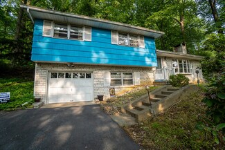 4517 S 5th St, Emmaus, PA 18049