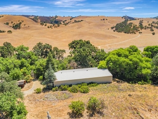 29711 Airline Hwy, Paicines, CA 95043