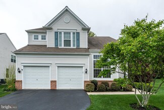 326 W Armstrong Dr, Fountainville, PA 18923