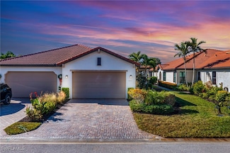 1511 Oceania Dr S, Naples, FL 34113