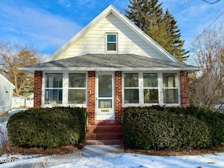 707 Lincoln Ave, Lansing, MI 48910