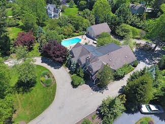 190 Little Silver Point Rd, Little Silver, NJ 07739