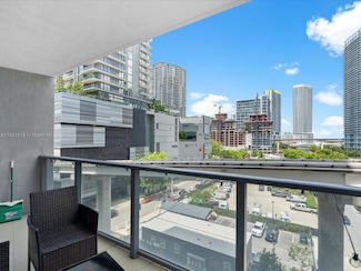 31 SE 6th St Unit 802, Miami, FL 33131