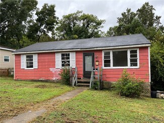 156 Seaboard St, Petersburg, VA 23803