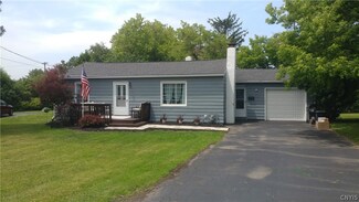 105 Hanover Ave, Liverpool, NY 13088