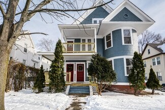52 Uxbridge St, Worcester, MA 01605