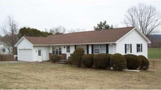 216 River Rd, South Deerfield, MA 01373