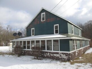 160 Simpson St, Hollsopple, PA 15935