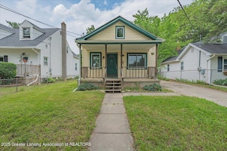 629 Emily Ave, Lansing, MI 48910