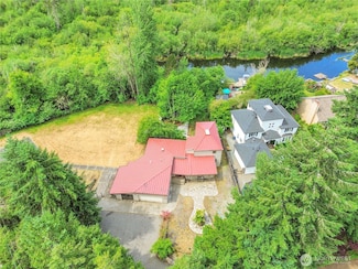 7945 Lorna Dr SE, Lacey, WA 98503