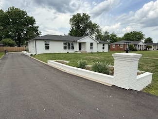 208 Linger Ln, Lebanon, TN 37087