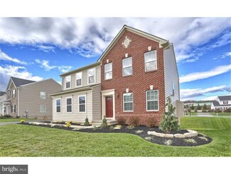 1612 Ethan Dr, Reading, PA 19610