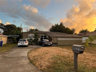 6524 Mayo St, Hollywood, FL 33023