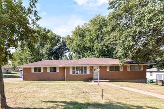 1106 Cardinal Dr, Imperial, MO 63052
