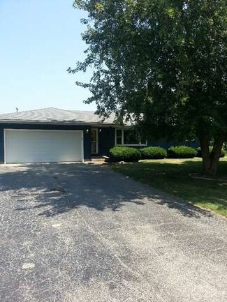19260 Raymond Dr Unit 2, Elwood, IL 60421
