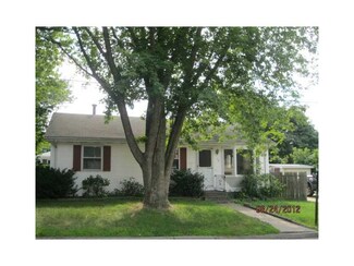 30 Arrow St, Central Falls, RI 02863