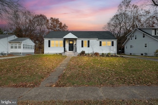 301 N 4th St, Hammonton, NJ 08037