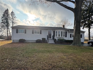 73 Armory Dr, Warwick, RI 02889