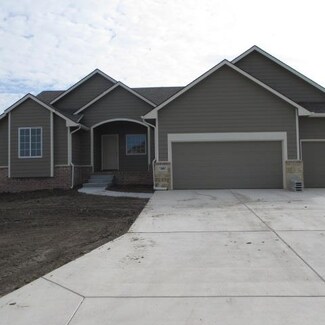 100 Ember Way, Hesston, KS 67062