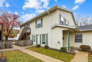 817 Wellington Ave Unit U43, Elk Grove Village, IL 60007