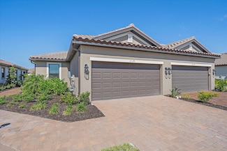 6120 Plateau Ct, Bradenton, FL 34203