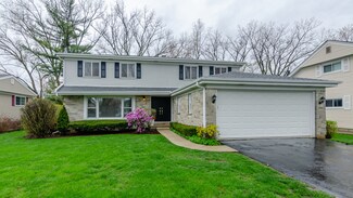 1807 E Hopi Ln, Mount Prospect, IL 60056