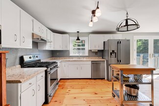 134 Kingston Rd, Exeter, NH 03833