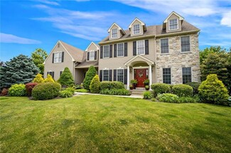 3329 White Fence Ln, Nazareth, PA 18064