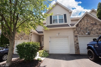 4 Dewitt Ln Unit 75, Hillsborough, NJ 08844