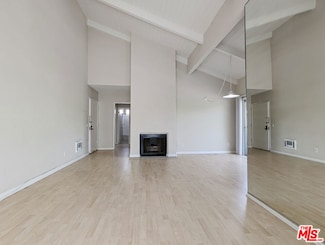 1538 11th St Unit 6, Santa Monica, CA 90401