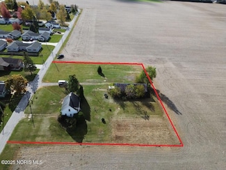 110 Hinkle St, Lyons, OH 43533