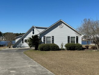 550 Pine Needle Rd, Douglas, GA 31535
