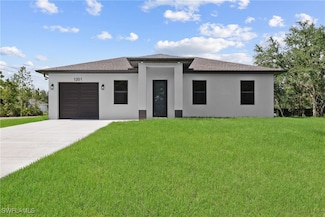 1201 E 7th St, Lehigh Acres, FL 33972