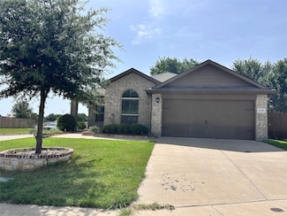 8300 Windsor Forest Dr, Fort Worth, TX 76120
