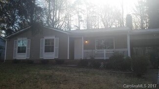 3200 Piney Grove Rd, Charlotte, NC 28212