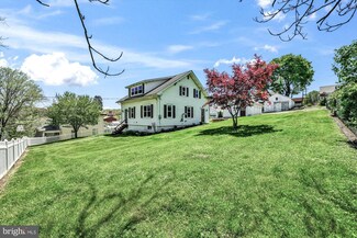 25 W Mill St, Pine Grove, PA 17963