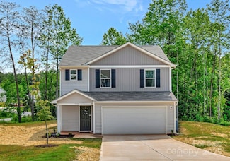 3305 Rian Dr, Lenoir, NC 28645