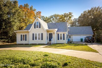 1206 Communy Ave, Pascagoula, MS 39567
