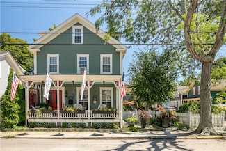 63 Third St, Newport, RI 02840