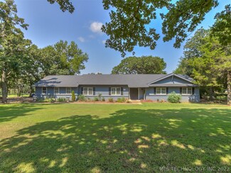 2909 Grandview Ave, Pawhuska, OK 74056