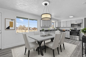 252 W Durfee St, Grantsville, UT 84029