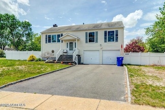908 Revere Ct, Toms River, NJ 08753