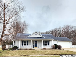 401 Birch Ave, Clear Lake, IA 50428