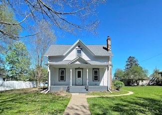 113 2nd Ave SE, Spring Grove, MN 55974