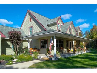 13092 Forest Rd, Burton, OH 44021