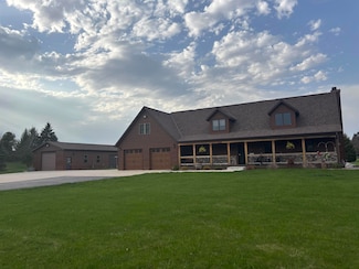 4726 Faith Ln, West Bend, WI 53095