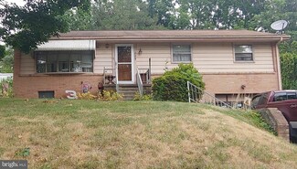 809 New St, Akron, PA 17501