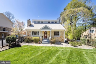 4018 Estabrook Dr, Annandale, VA 22003